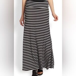 POOF Women’s Med Black/White Cotton Blend Stripe Knit Gored Maxi Skirt/Elastic